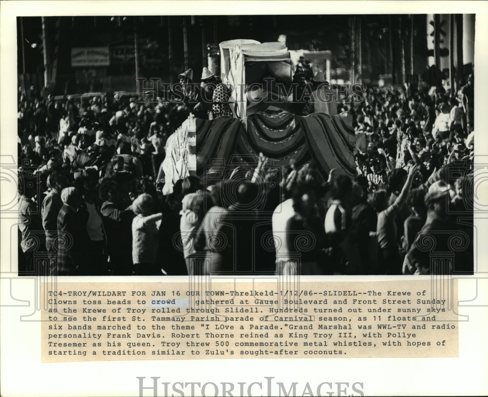 1986 Carnival Parade - Historic Images