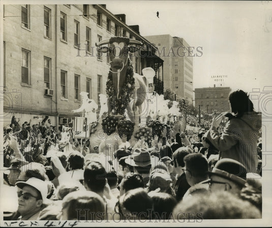 1970 Krewe of Rex Float Parades at Mardi Gras in New Orleans - Historic Images