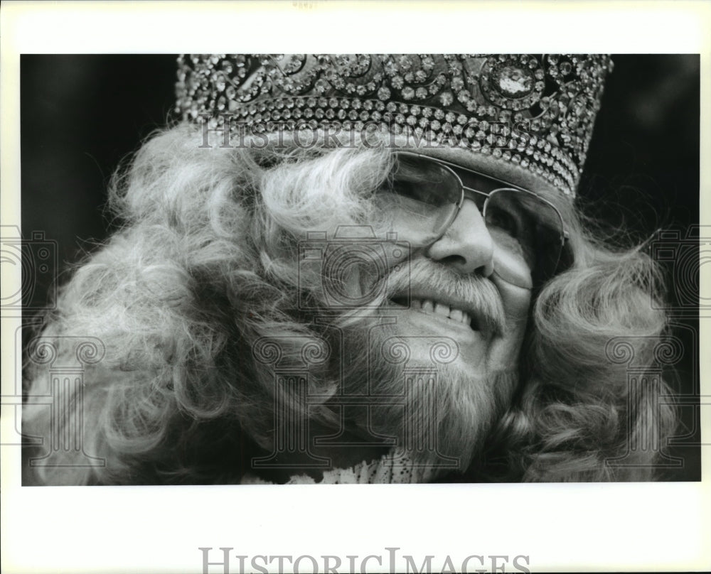 1996 John Giffen Weinmann, King of Rex Greets Crowd at Carnival - Historic Images