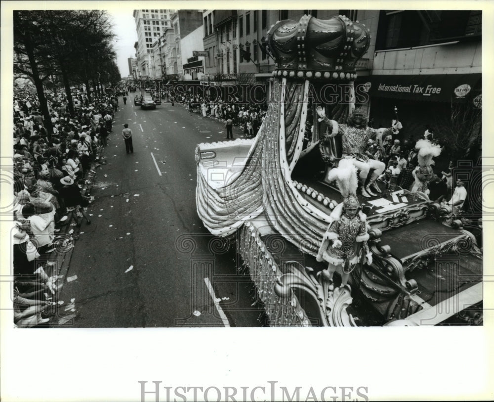 1996 Rex Mardi Gras parade at the corner of Royal and Canal street - Historic Images