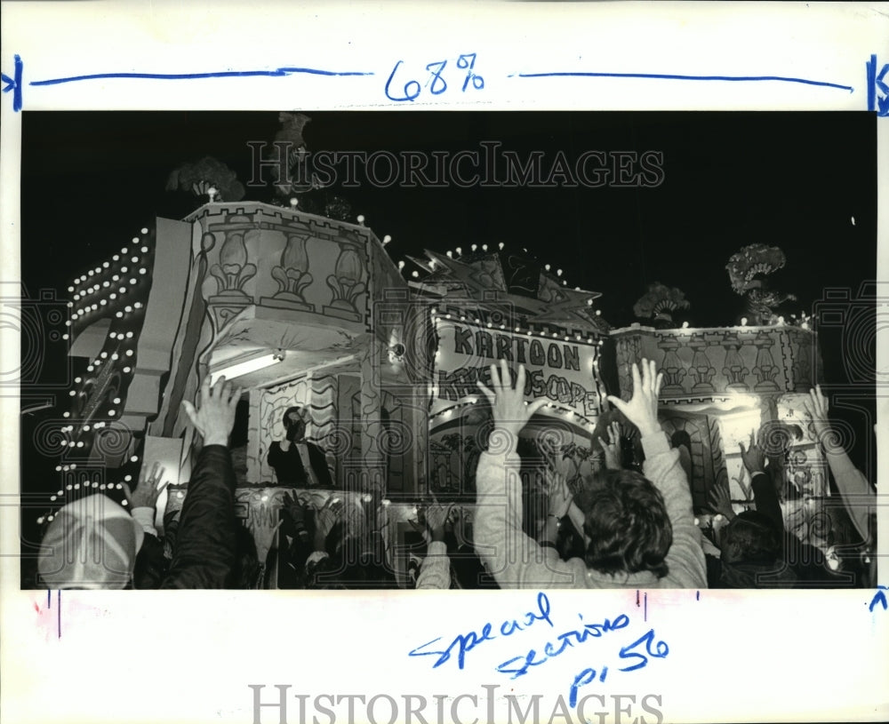 1988 Carnival Parade - Historic Images