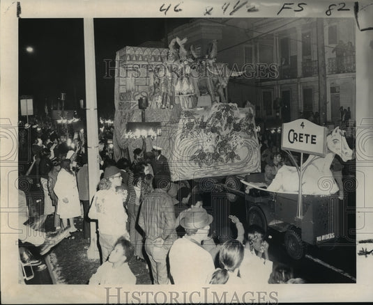 1972 Carnival Parade - Historic Images