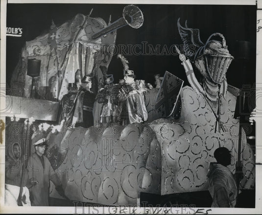 1967 Carnival Parade - Historic Images