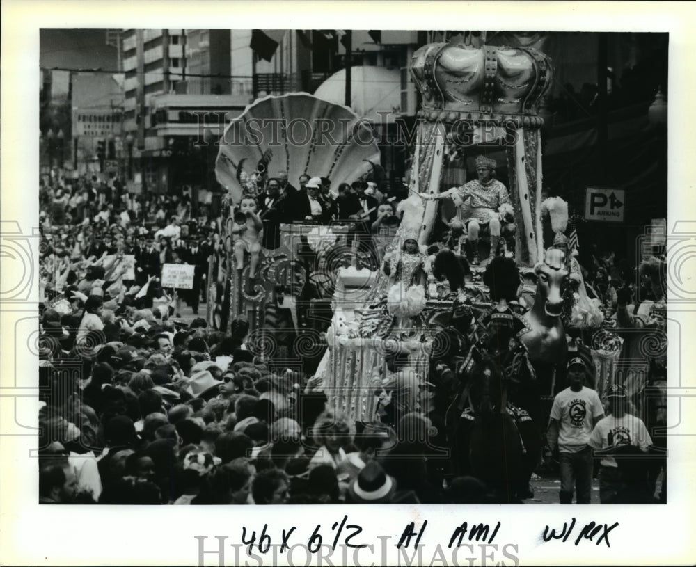 1991 Carnival Parade - Historic Images