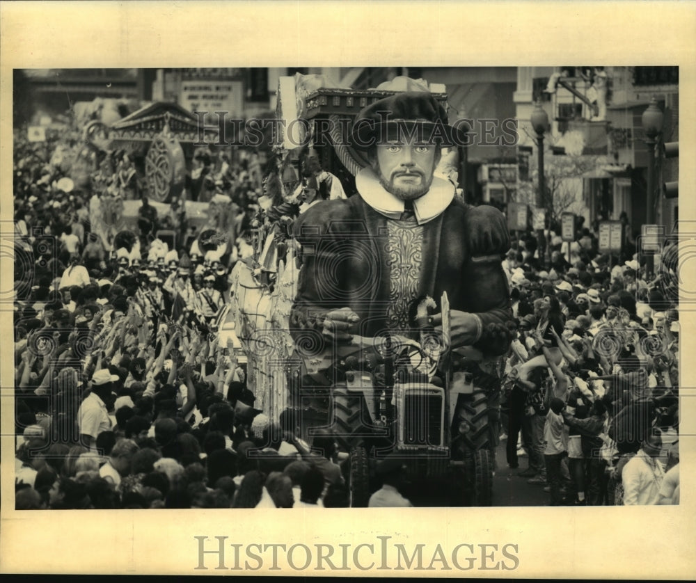 1992 Carnival Parade - Historic Images