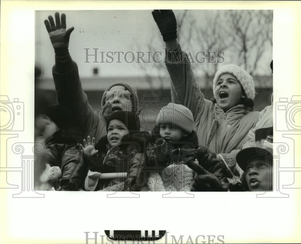 1989 Carnival Parade - Historic Images