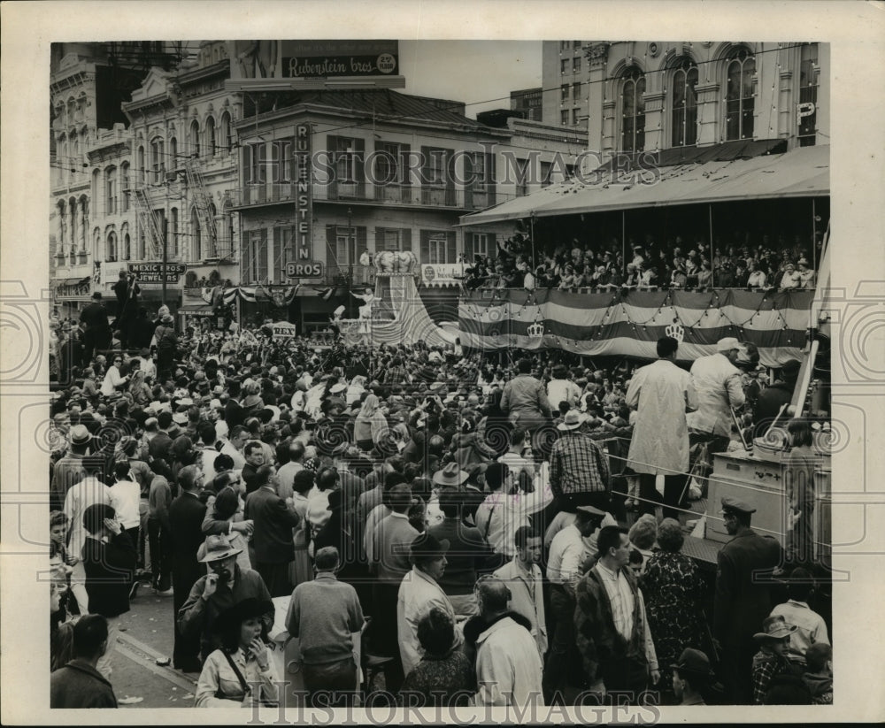 1965 Carnival Parade - Historic Images