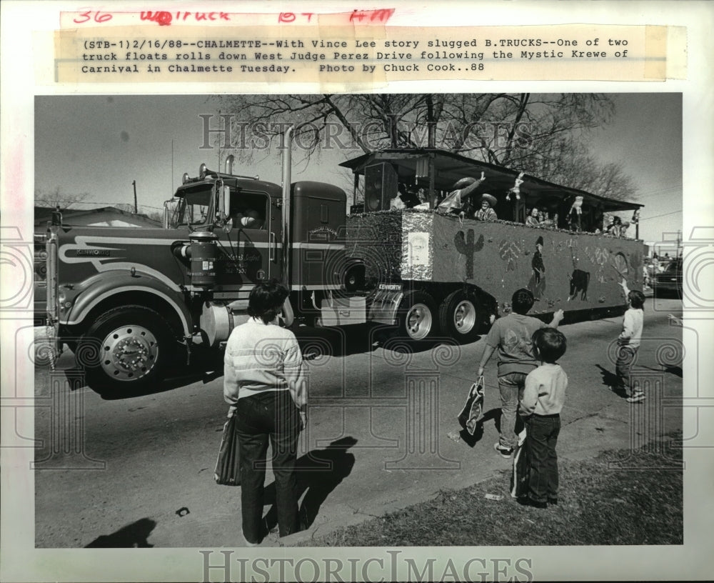 1988 Carnival Parade - Historic Images