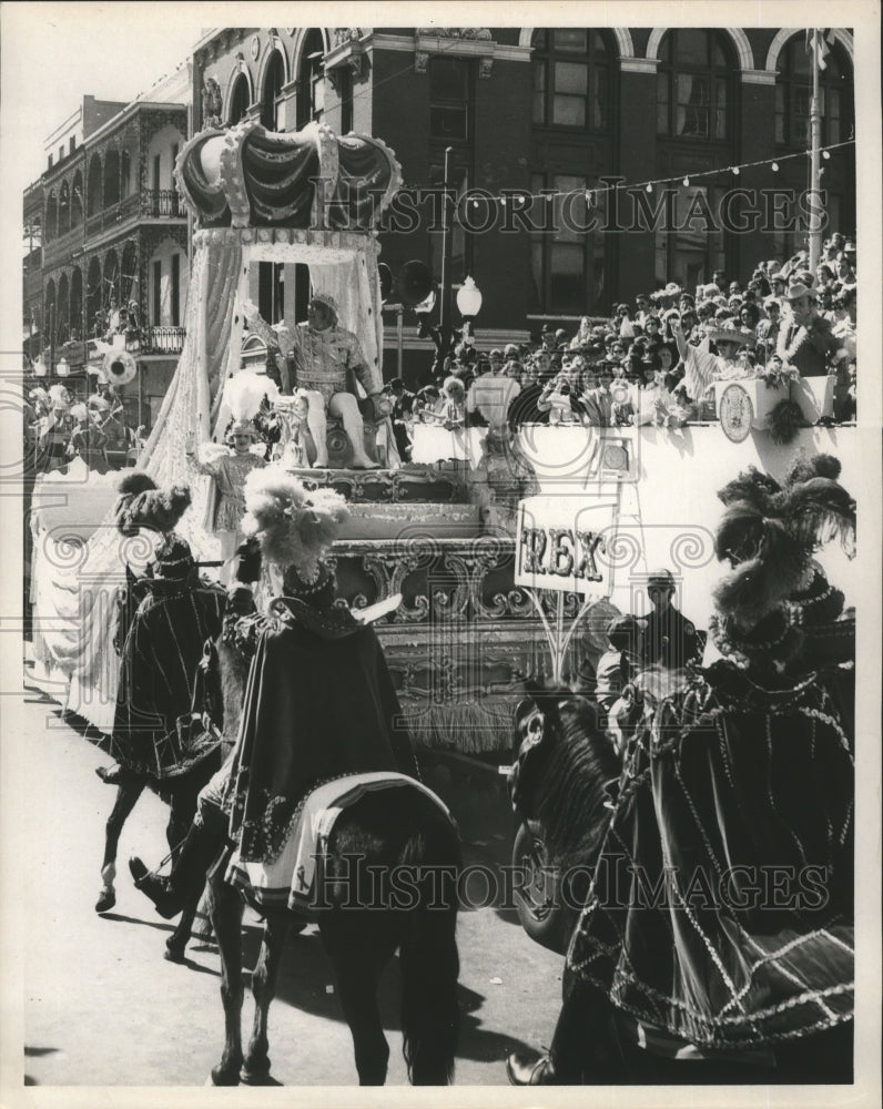 1970 Carnival Parade - Historic Images