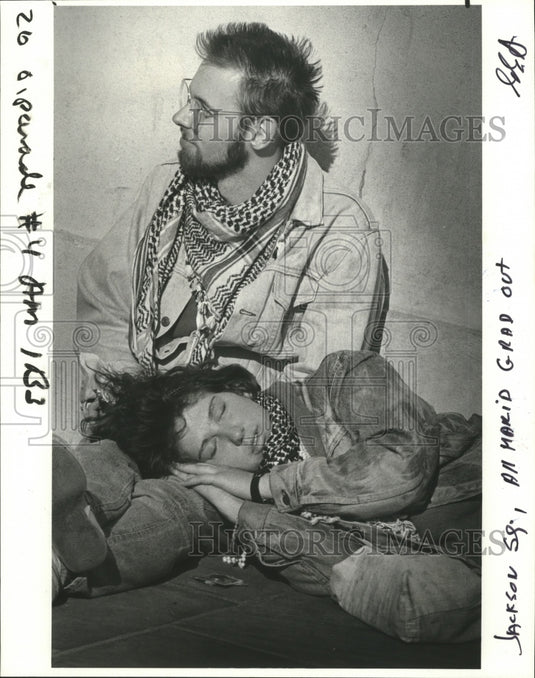 1987 Carnival Spectators - Historic Images