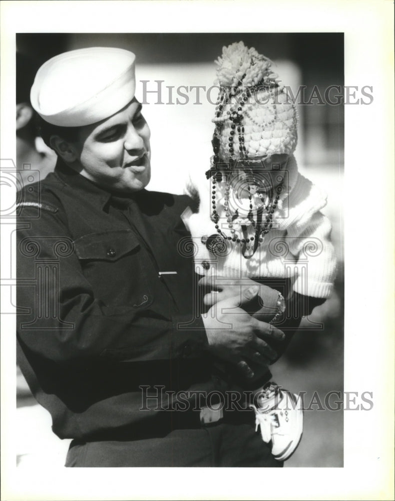 1991 Carnival Parade - Historic Images