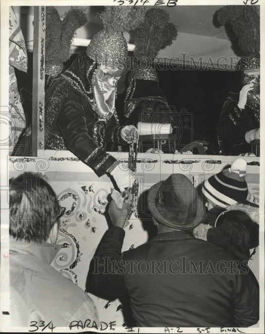 1979 Carnival Parade - Historic Images