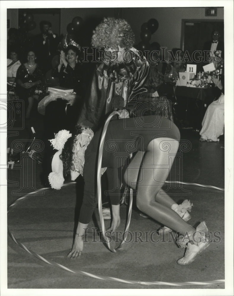 1989 Carnival Ball - Historic Images