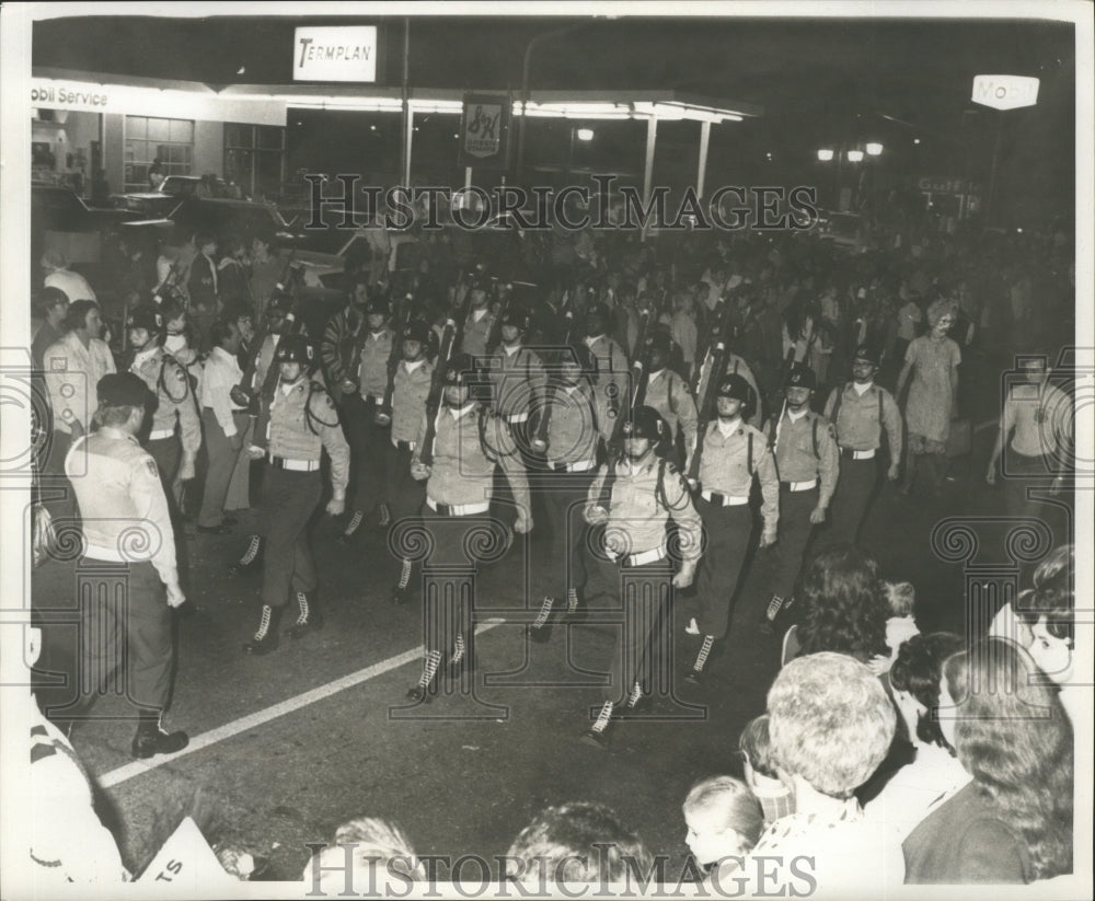 1973 Carnival Parade - Historic Images