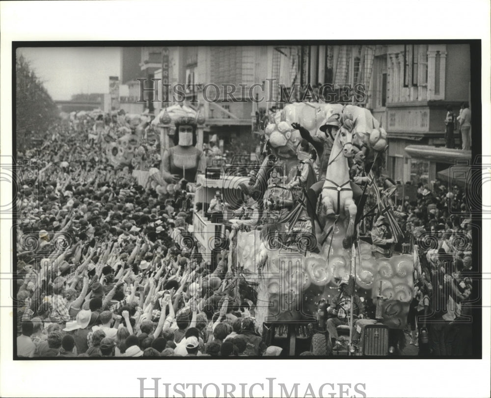 1981 Carnival Parade - Historic Images