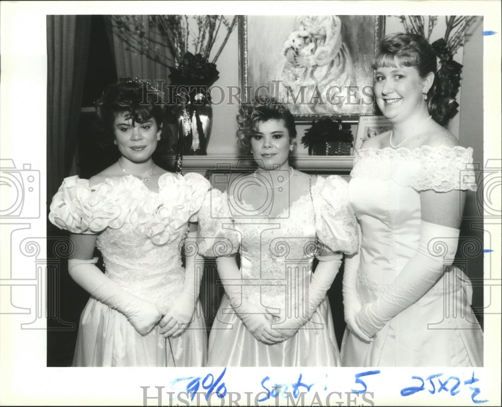 1990 Carnival Maids Catherine &amp; Theresa Desobry &amp; Melinda Koon - Historic Images