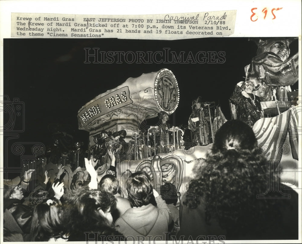 1988 Krewe of Mardi Gras Kicks Off Parade Down Veteran Boulevard - Historic Images