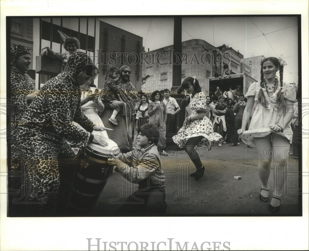 1981 Carnival Maskers - Historic Images