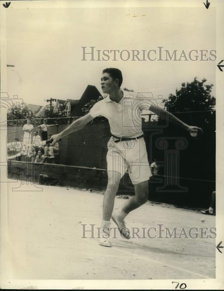 1976 Press Photo Billy Talbert, member of the U.S. Davis Cup Squad - Historic Images