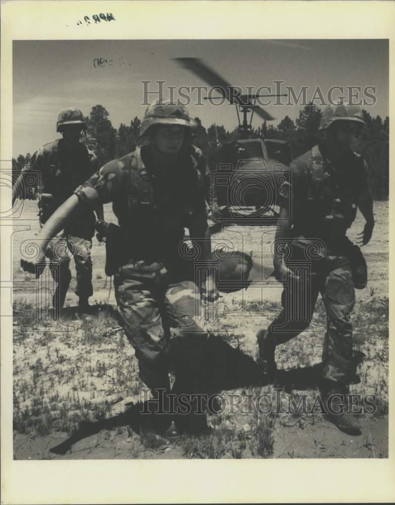 1990 Press Photo National Guard MASH mock operations at Camp Villere - Historic Images