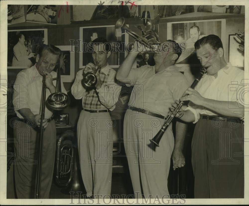 1954 Press Photo Musicians play at World Series of Jazz Shrine&#39;s Auditorium - Historic Images