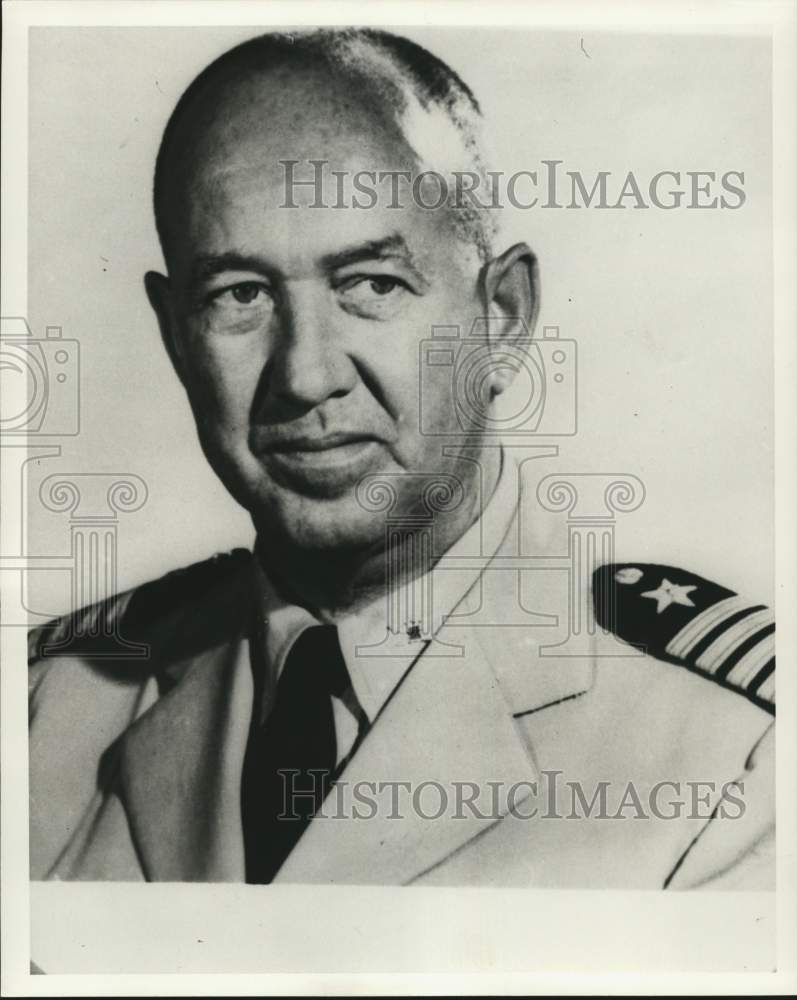 1963 Portrait of U.S. Naval Reserve Captain Marlin C. Ludwig - Historic Images
