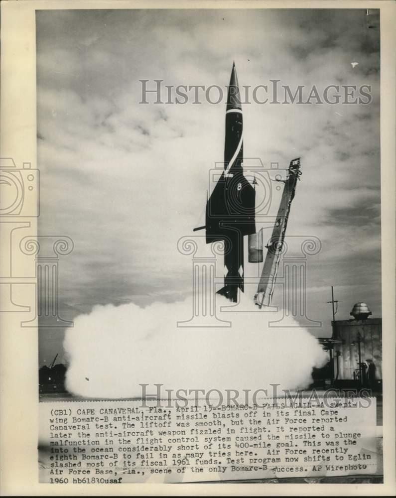 1960 Press Photo Bomarc-B Antiaircraft Missile Launched at Cape Canaveral Fails- Historic Images