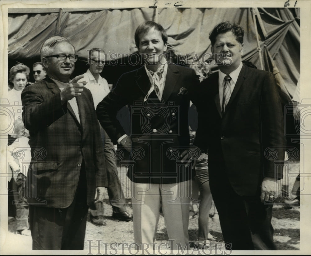 1969 Inspection tour of the Mississippi Gulf Coast - Historic Images