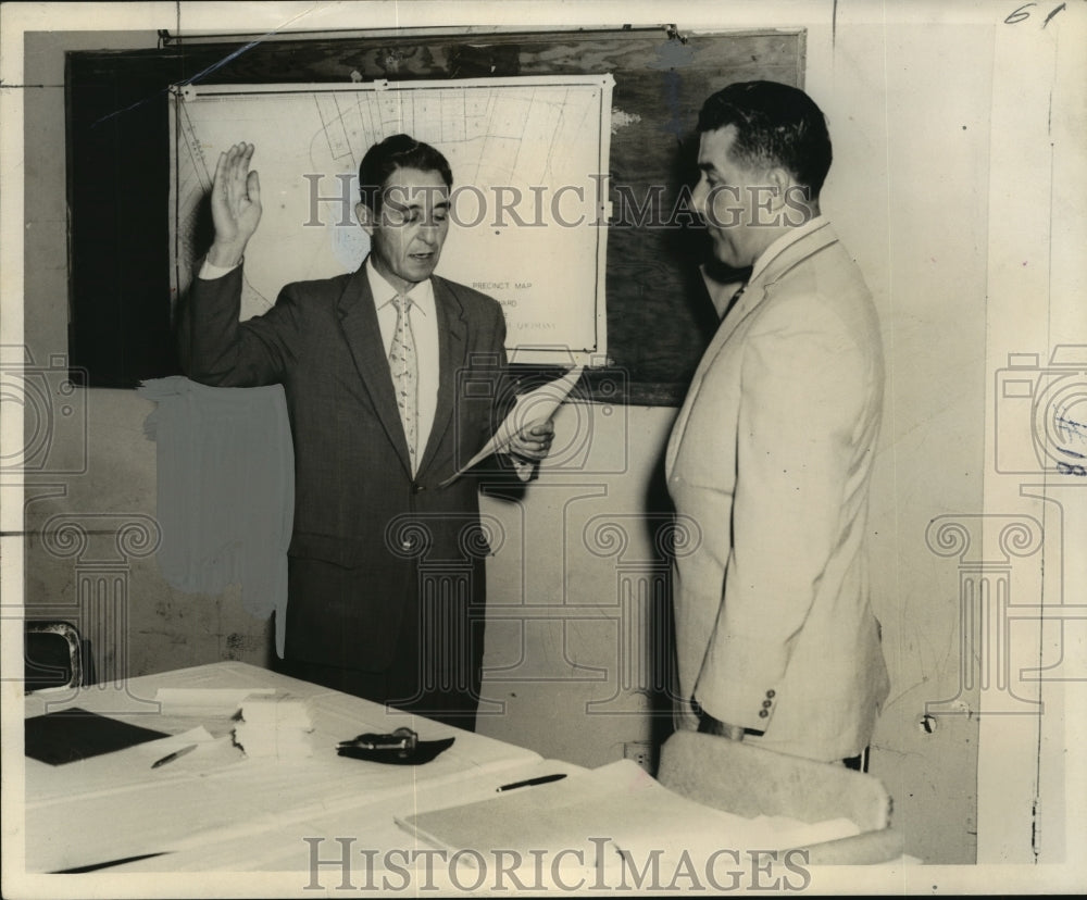 1957 Press Photo Vial Blanke sworn as Jefferson Parish constale by Sheriff Coci-Historic Images