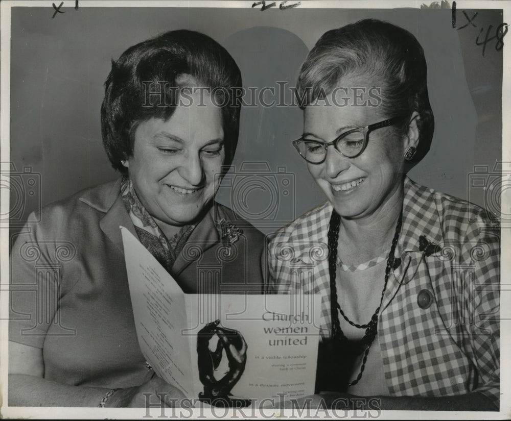 1967 Mrs. Bowens &amp; Mrs. Manis of United Church Women of Louisiana-Historic Images