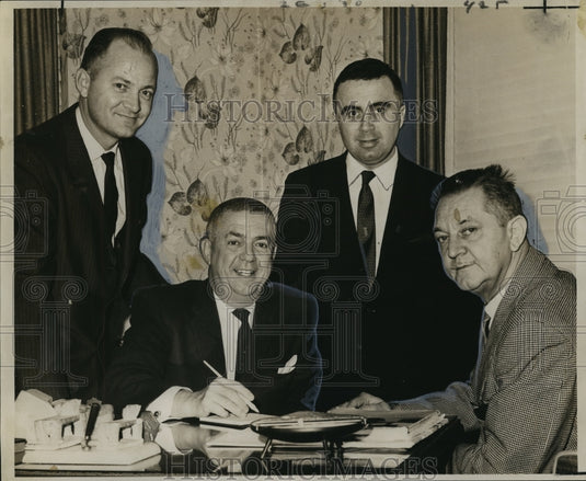 1963 Press Photo Elected staff officers of Metairie Hospital - Historic Images
