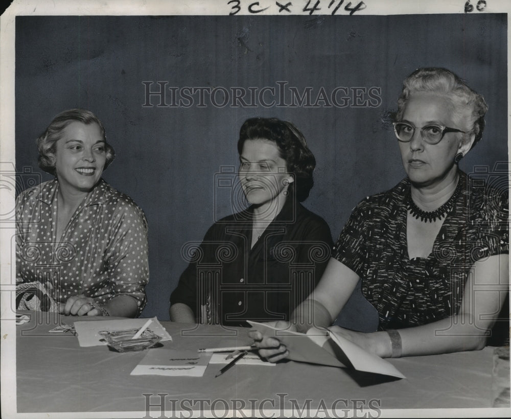 1958 Parents Council leaders at the speakers table-Historic Images