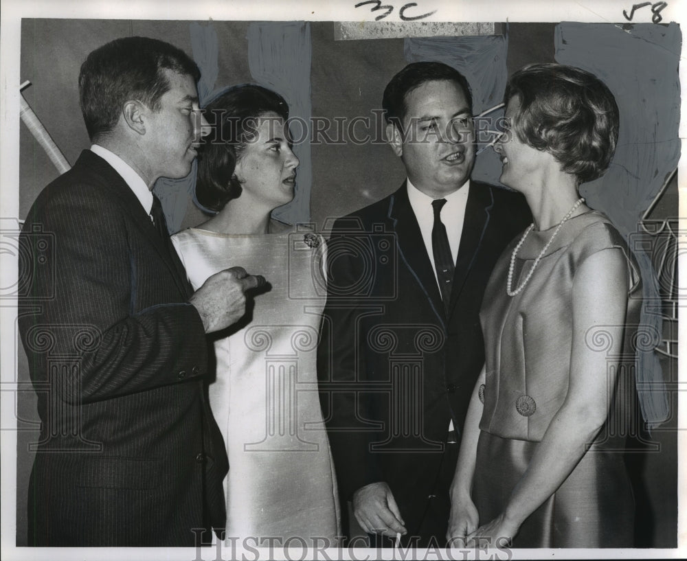 1967 Press Photo Southern Yacht Club members gather for Mexican Dinner Dance-Historic Images