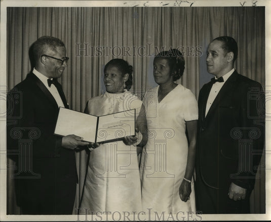 1969 Dillard University Founder's Day Banquet at Fontainebleu Hotel - Historic Images