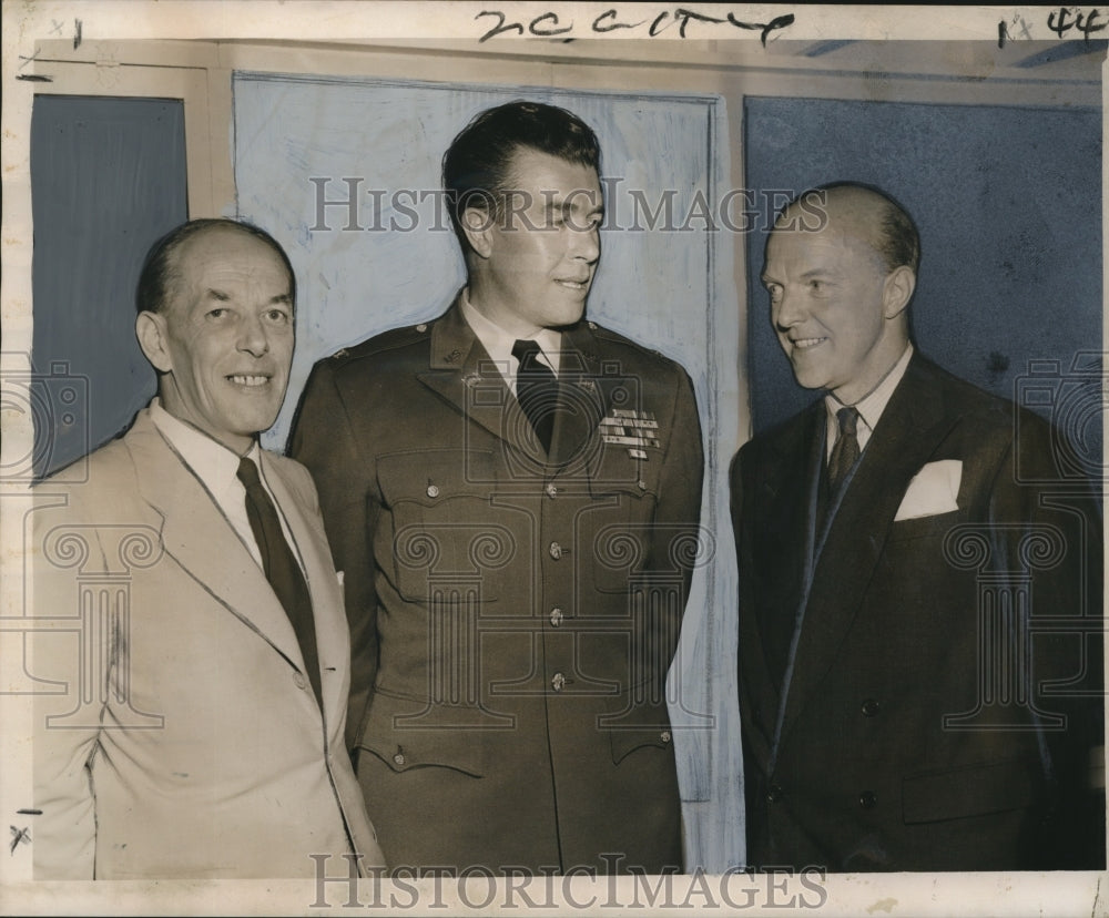 1957 Press Photo R. G. Dundas, William H. Lewis, Sir Harold Anthony Caccia - Historic Images