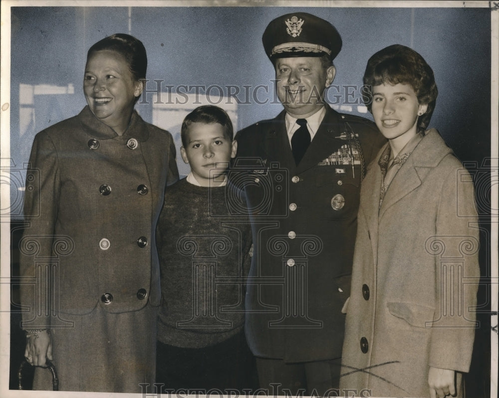 1962 Press Photo New Orleans - Brig. Gen. John H Chiles, Wife &amp; Children-Historic Images