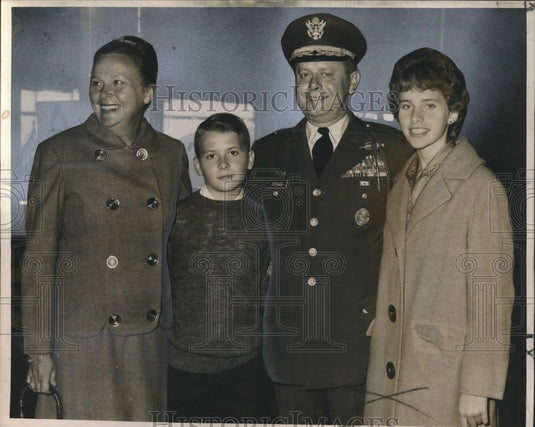 1962 Press Photo New Orleans - Brig. Gen. John H Chiles, Wife & Children-Historic Images