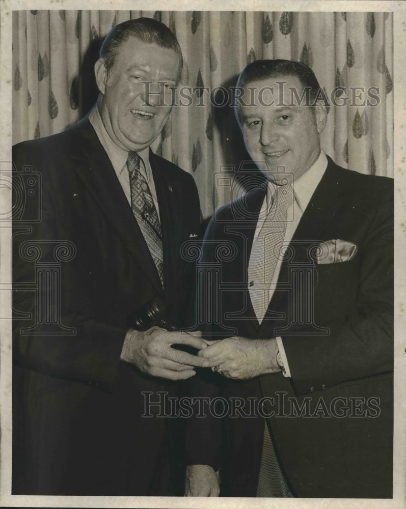 1971 Press Photo Jefferson Parish School Board Members Patrick Burke Warren Ales-Historic Images