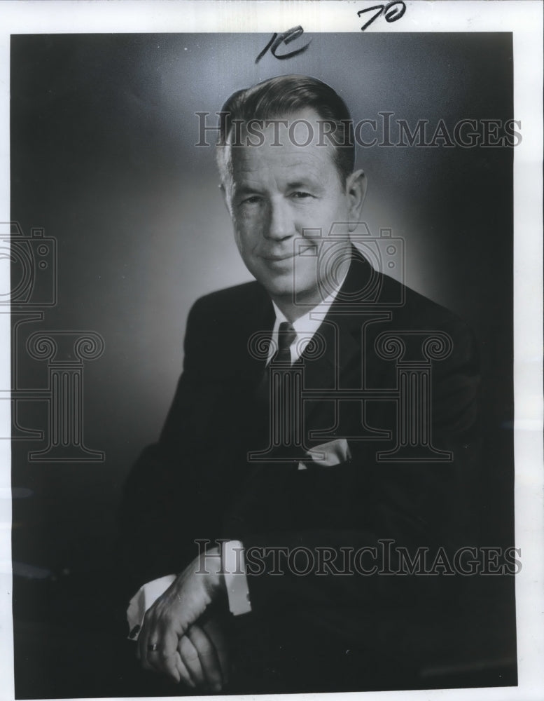 1970 Director of Pan American Airways Speakers Bureau, Grant Butler - Historic Images