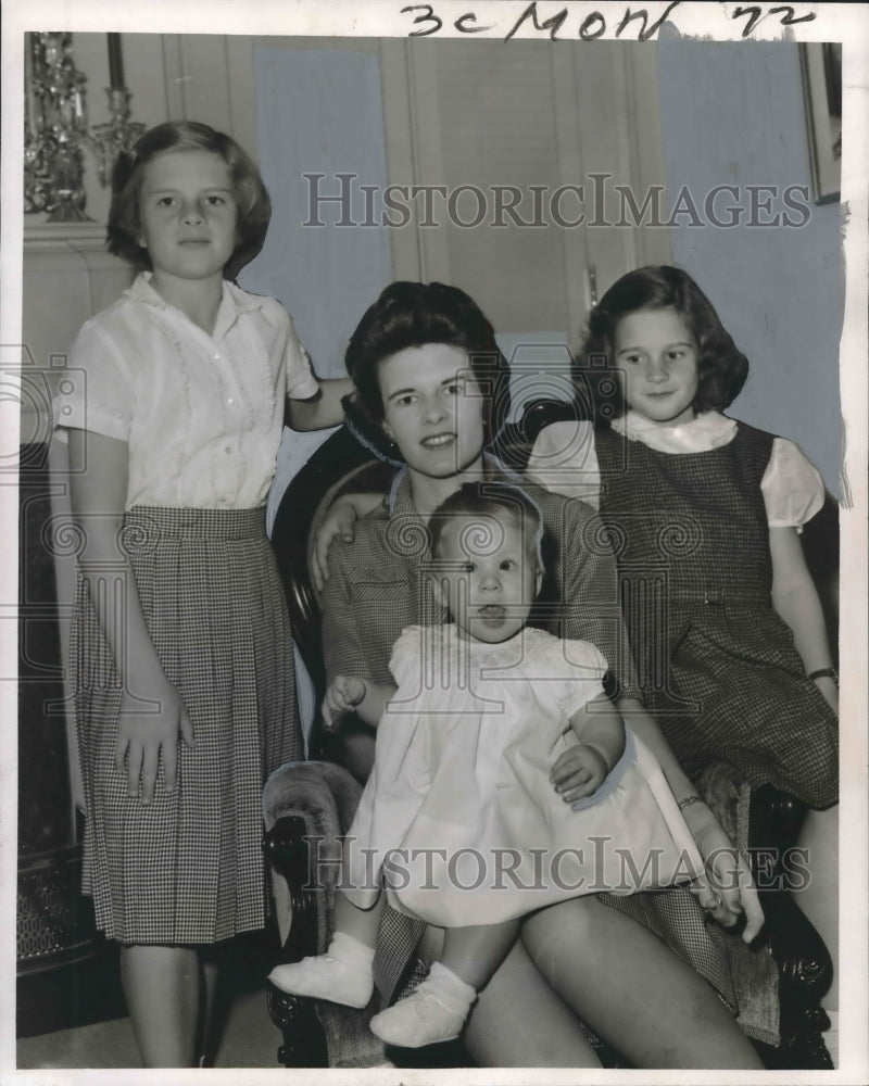 1960 Mrs. John B. Church Junior of Houston, Texas, three Daughters-Historic Images