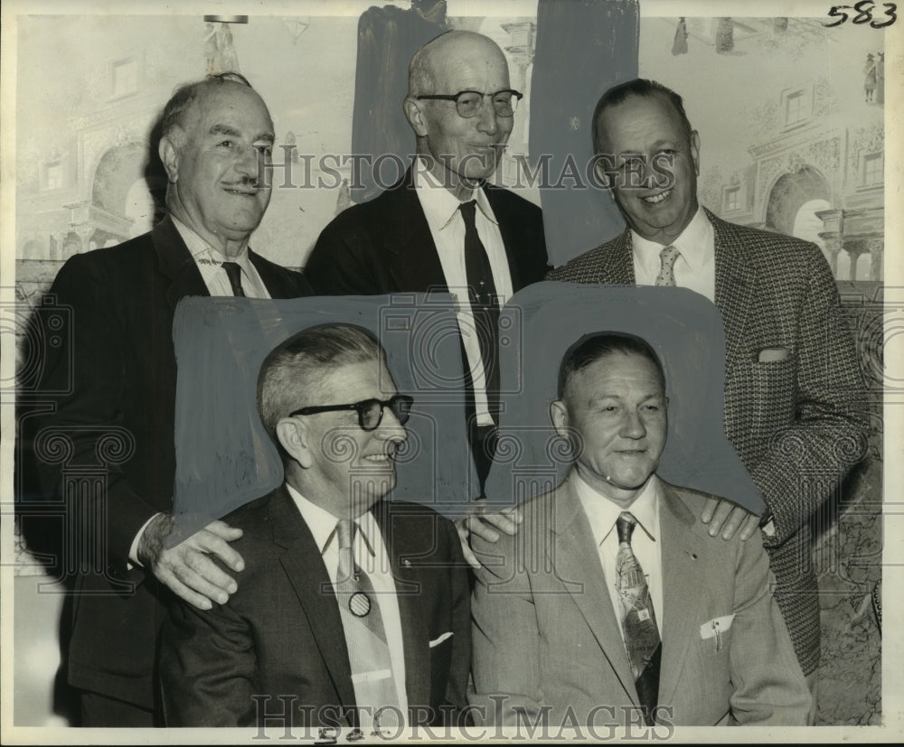 1958 Press Photo Last Man Club newly installed officers at Johnny&#39;s Restaurant - Historic Images