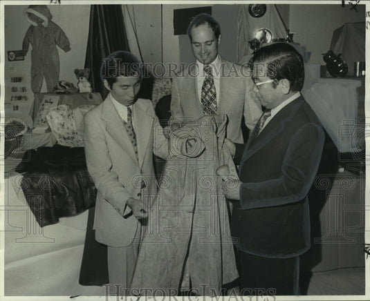 1975 Press Photo Korean Trade exhibit at the International Trade Mart-Historic Images
