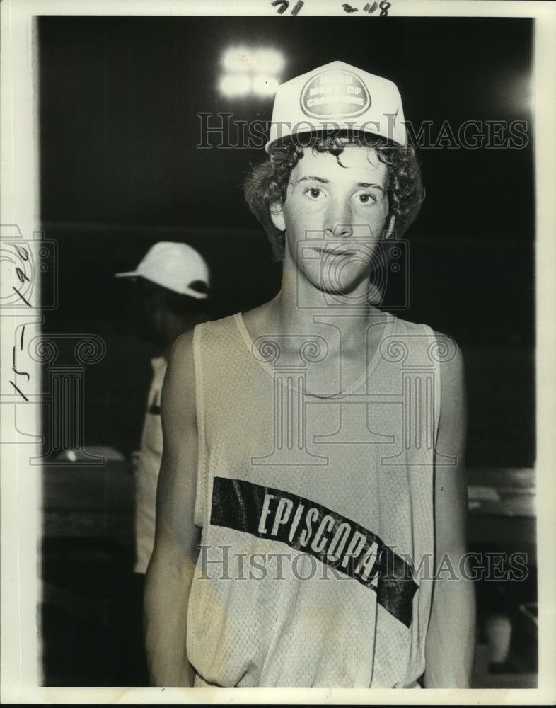 1977 Joe Clark won 880 yard mile race in New Orleans Meet - Historic Images