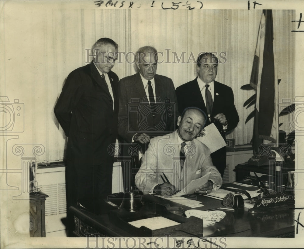 1969 Mayor Victor H. Schiro signs a petition for writ of mandamus-Historic Images