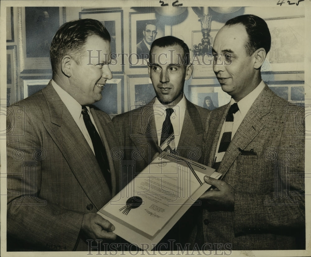 1953 Press Photo Acting mayor officially proclaims Children&#39;s Dental Health Day-Historic Images