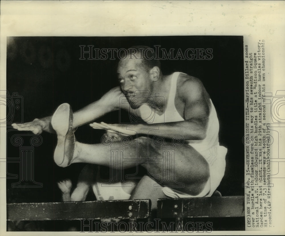 1953 Press Photo Hurdler Harrison Dillard at Amateur Athlietic Union Tournament - Historic Images