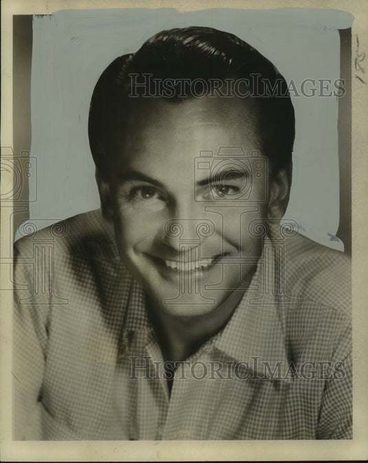 Press Photo Richard Collett, baritone, completes the cast of "Archibald"- Historic Images