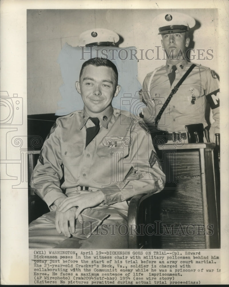 1959 Press Photo Cpl. Edward Dickenson in witness chair with military policemen-Historic Images