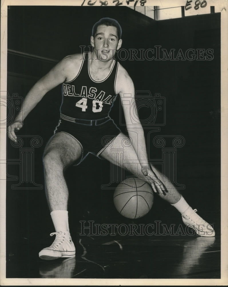 1963 Press Photo Frankie Donaldson, De La Salle basketball player in action- Historic Images