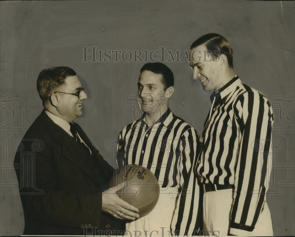 1938 Basketball players Ralph and Lind Beneditto - Historic Images